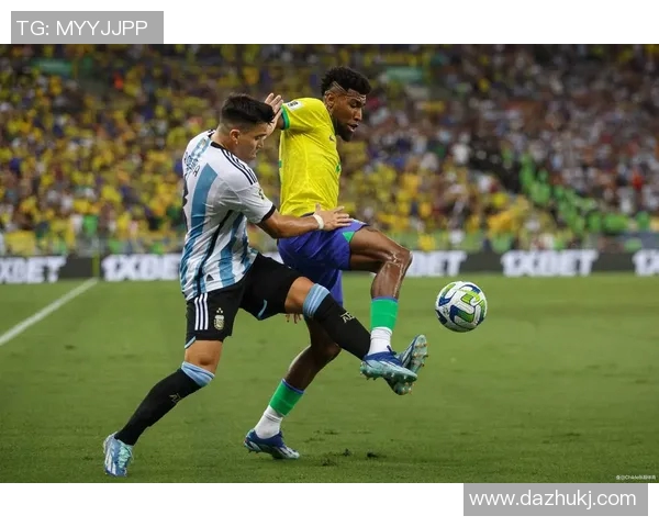 足球明星们如何看待雷雷的球技与职业精神分析