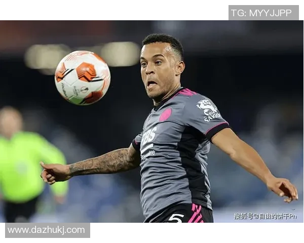 门牙突出却依然闪耀的足球明星们的传奇故事与精彩瞬间 门牙突出却依然闪耀的足球明星们的传奇故事与精彩瞬间